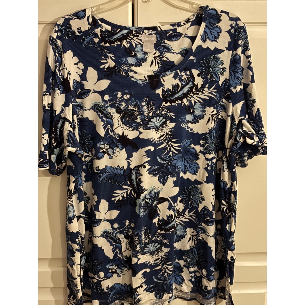 Chicos Blue Floral Pima Cotton Modal Blend Short Sleeve Scoop Neck Top Size XL